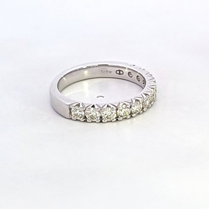 14KW Diamond Wedding Band