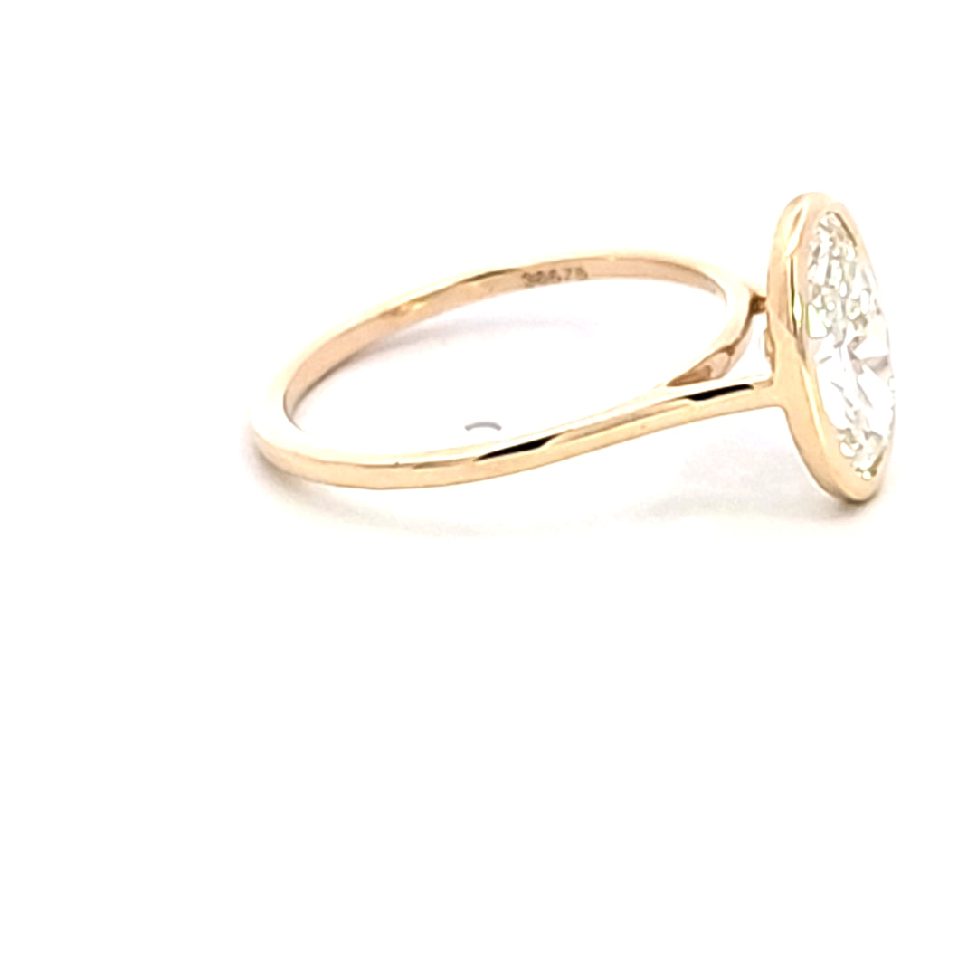 Lab Grown Diamond Engagement Ring