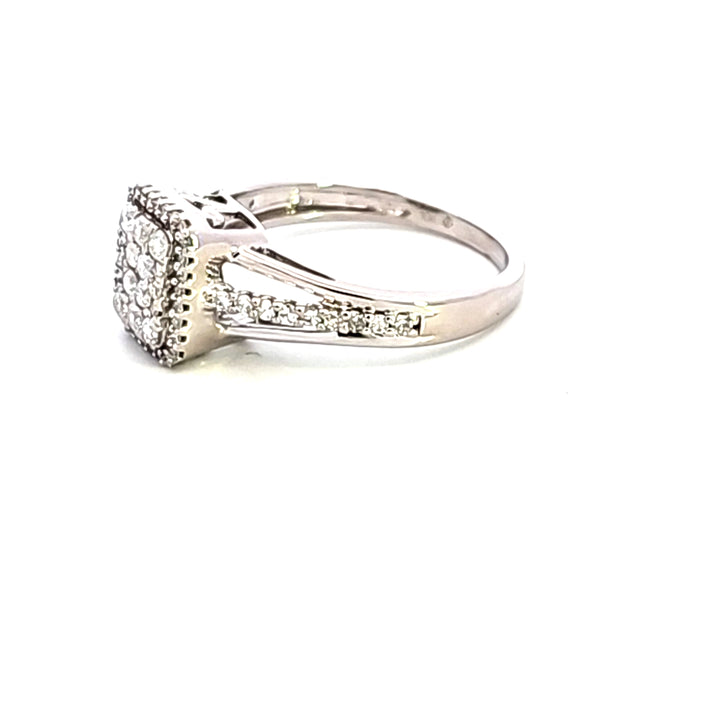 10KW Diamond Estate Ring