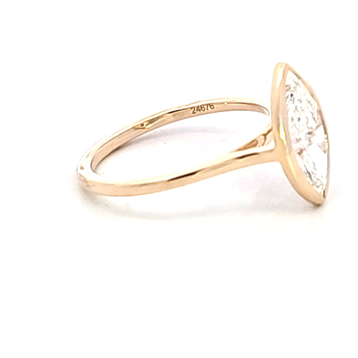 Lab Grown Diamond Engagement Ring