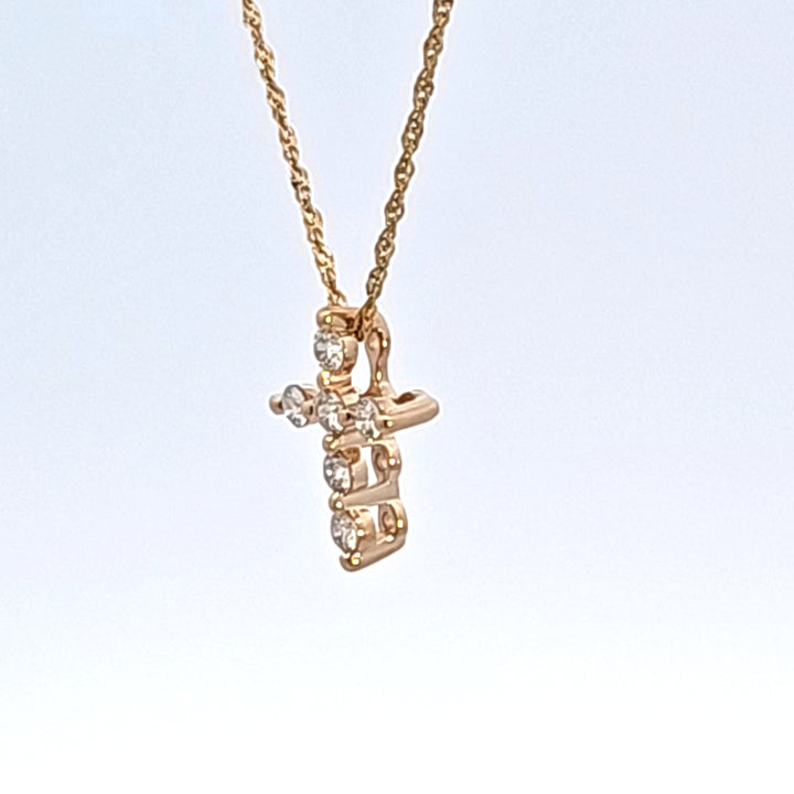 14KY Diamond Cross Pendant