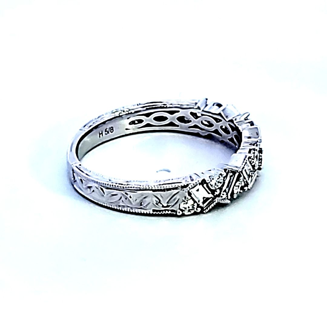 14KW Diamond Fashion Ring