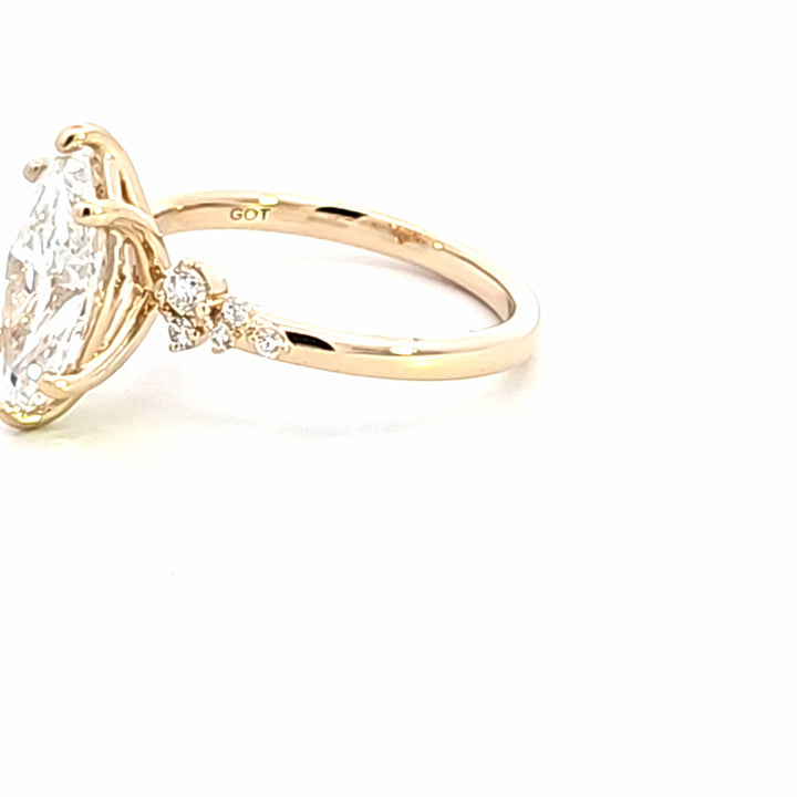 Lab Grown Diamond Engagement Ring
