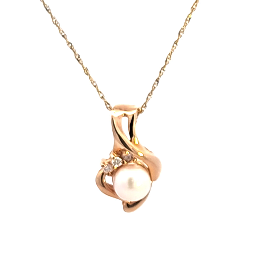 14KY Cultured Pearl and Diamond Pendant