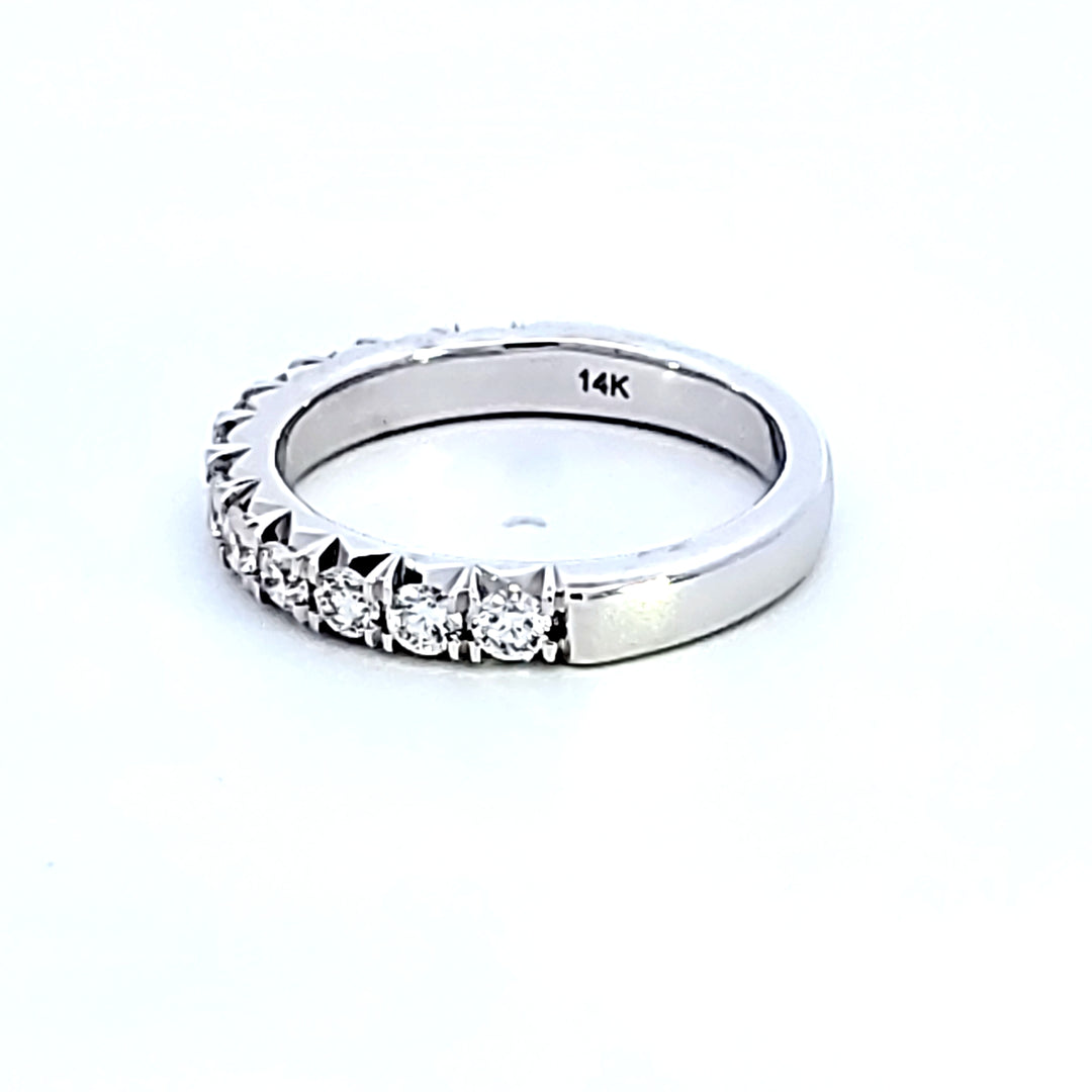 14KW Diamond Wedding Band