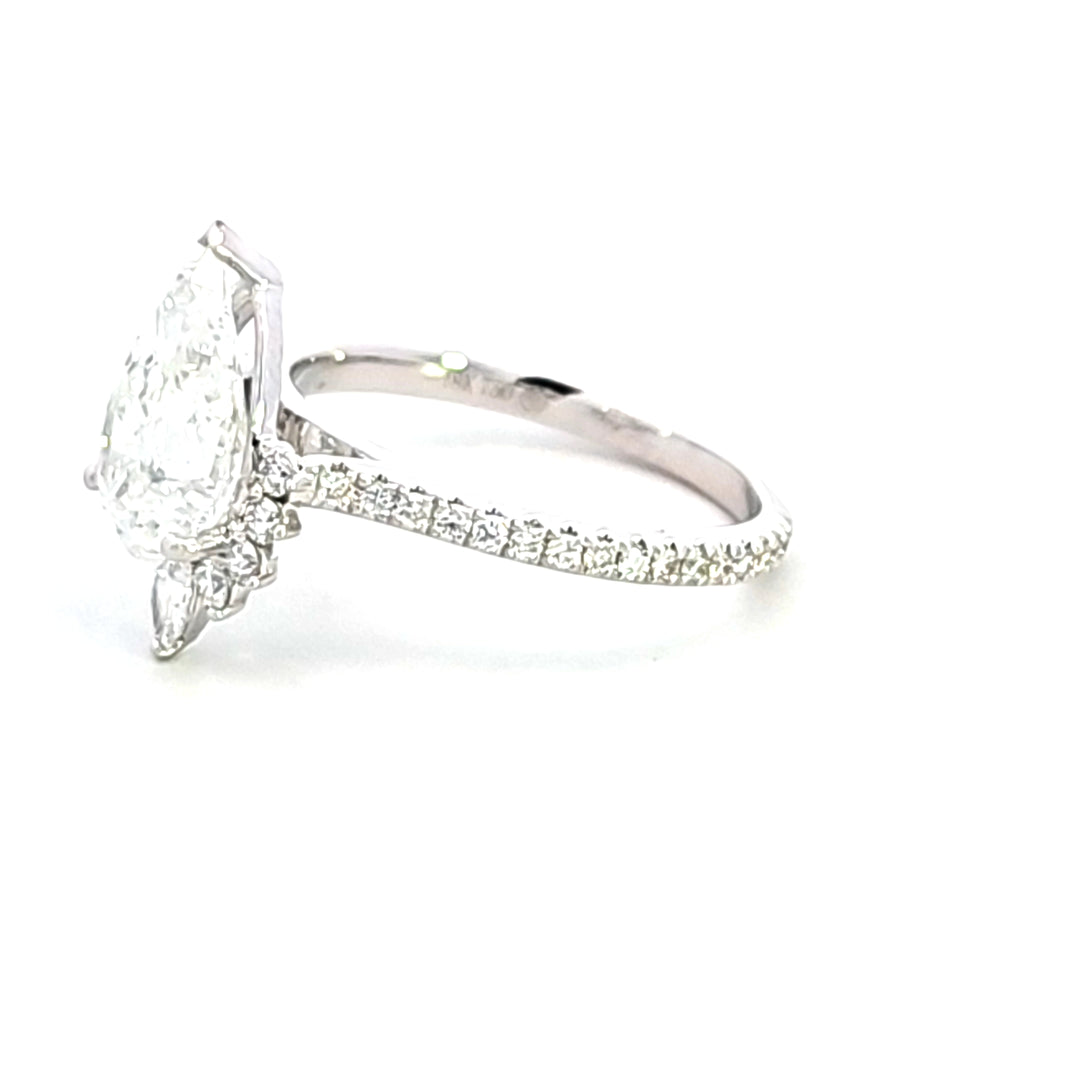 Lab Grown Diamond Engagement Ring