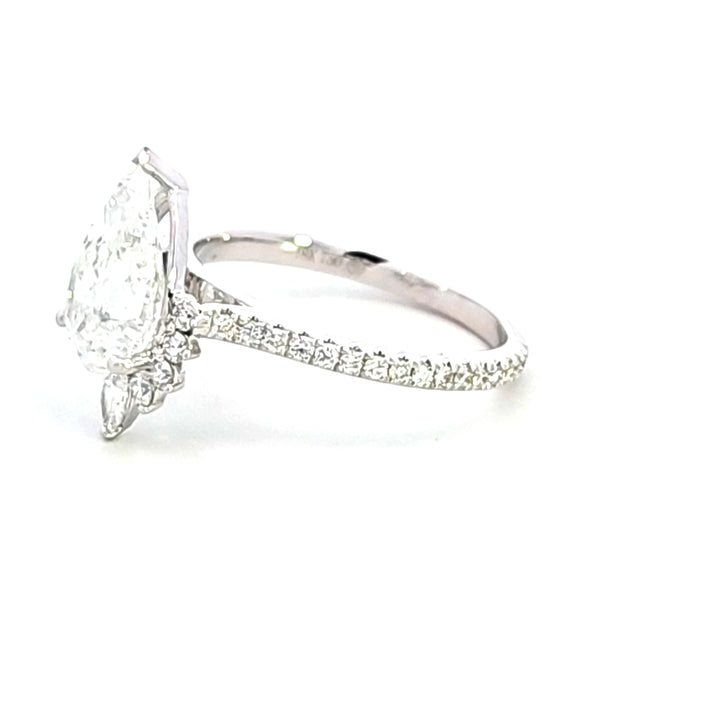 Lab Grown Diamond Engagement Ring