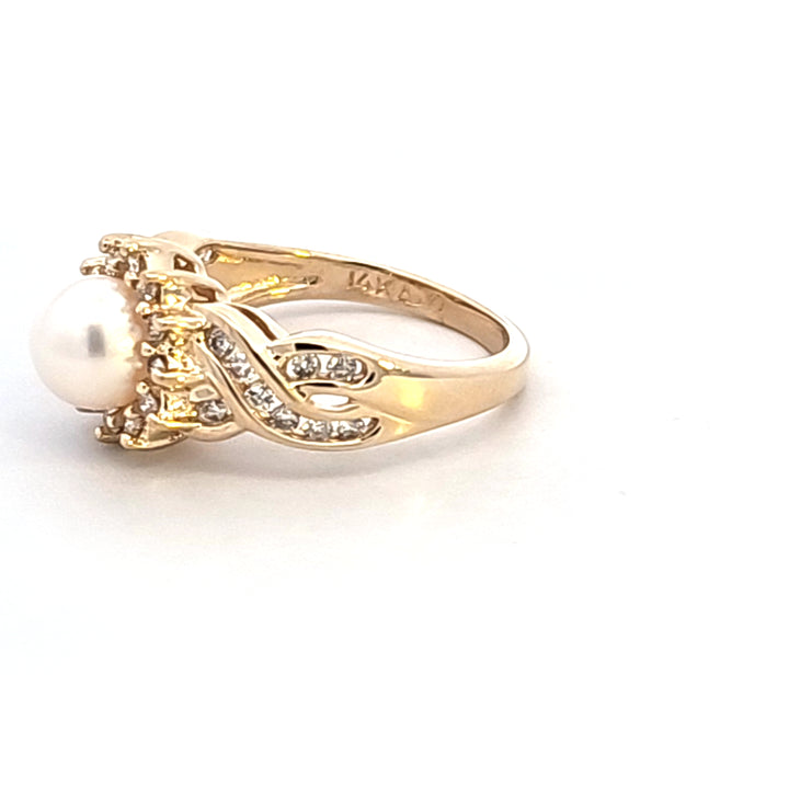 14KY Pearl and Diamond Estate Ring