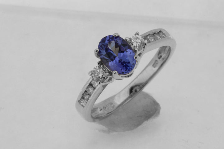 14KW Oval Tanzanite and Diamond Fashion Ring