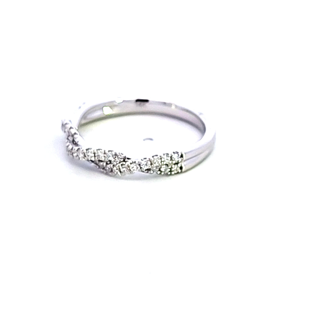 14KW Diamond Wedding Band