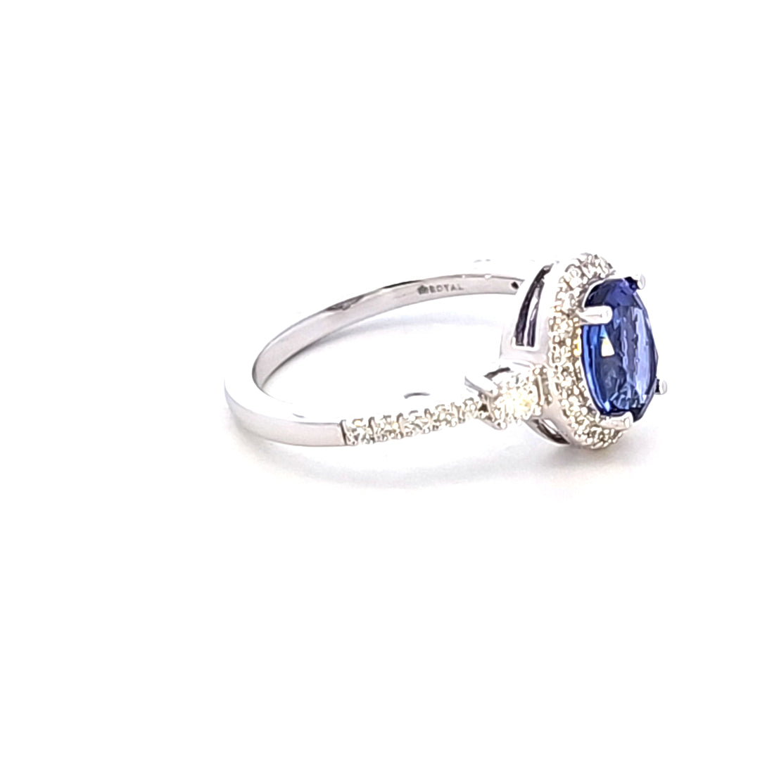 14KW Oval Tanzanite and Diamond Fashion Ring
