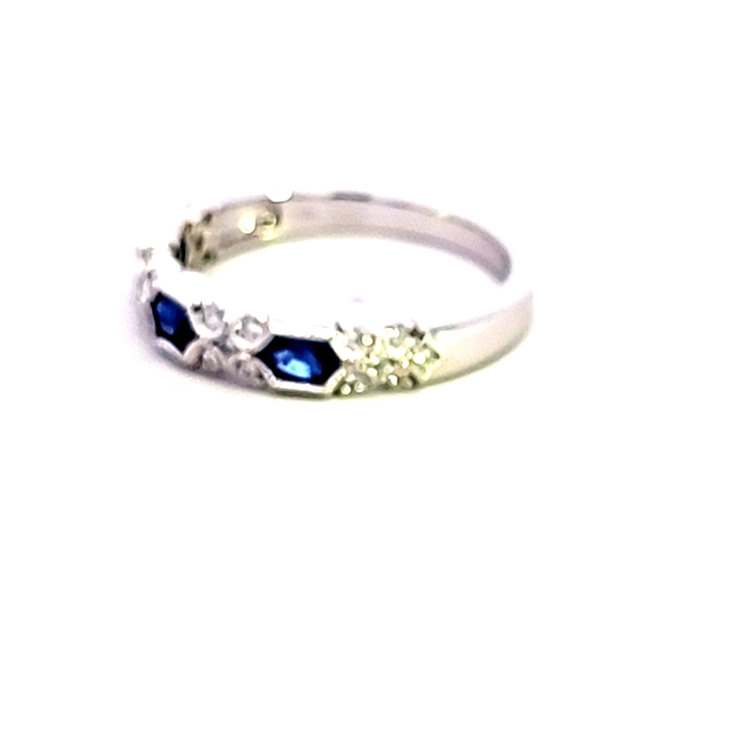 14KW Sapphire and Diamond Fashion Ring