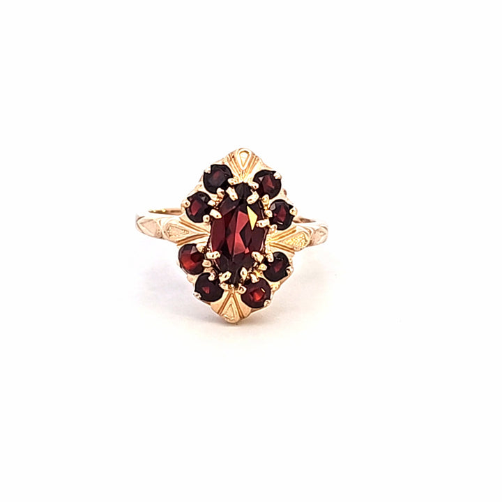10KY Garnet Estate Ring