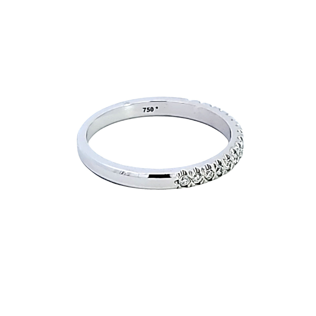 18KW Diamond Band