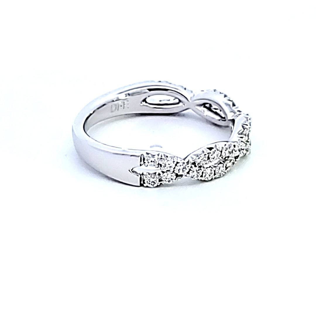 14KW Diamond Wedding Band