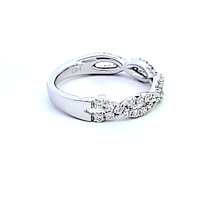 14KW Diamond Wedding Band