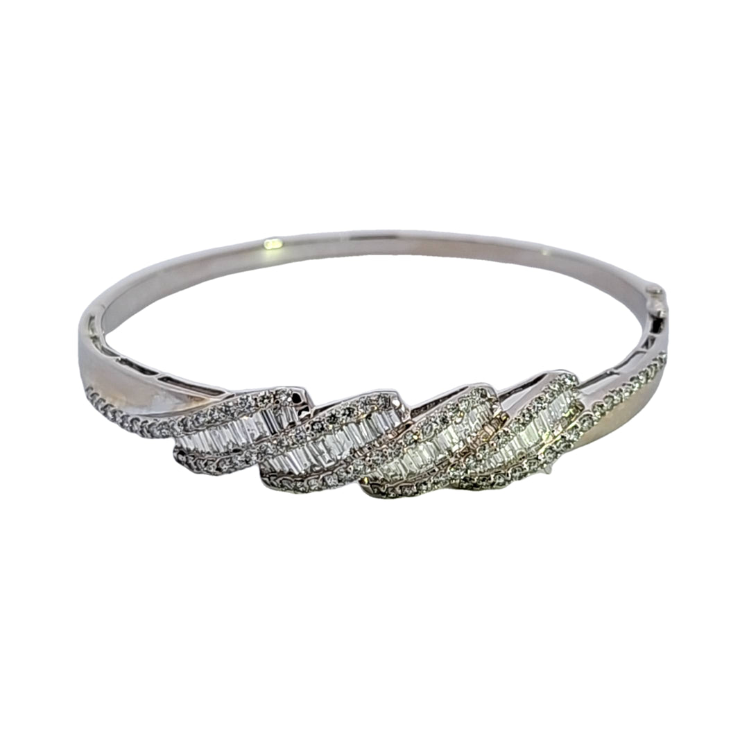 14KW Diamond Bangle Bracelet