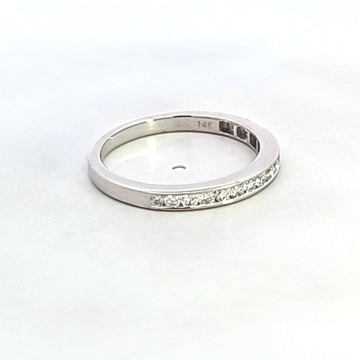 14KW Diamond Wedding Band