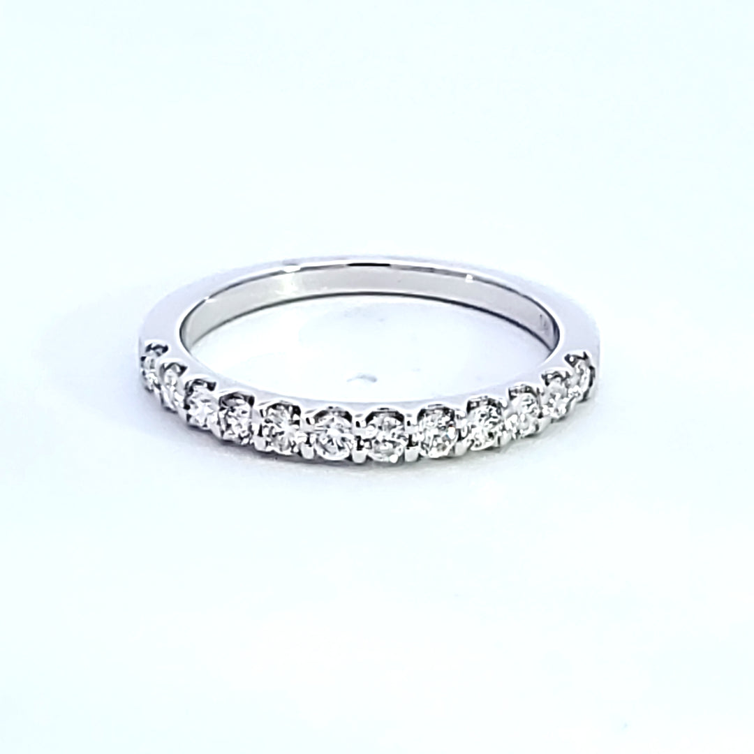 14KW Diamond Wedding Band