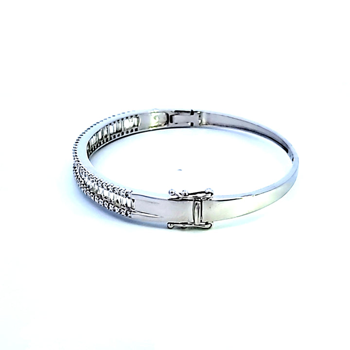 14KW Diamond Bangle Bracelet