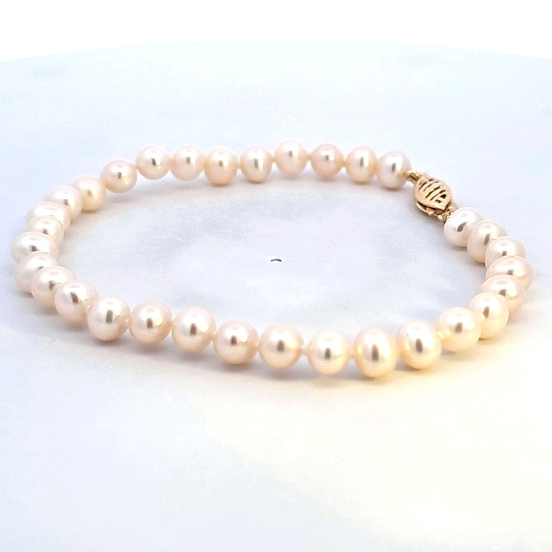 14KY Freshwater Pearl Bracelet