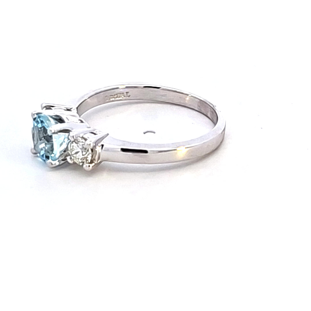 14KW Aquamarine and Diamond Ring