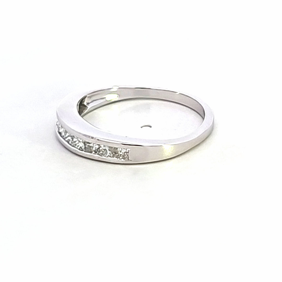 Diamond Wedding Bands  -  Women'