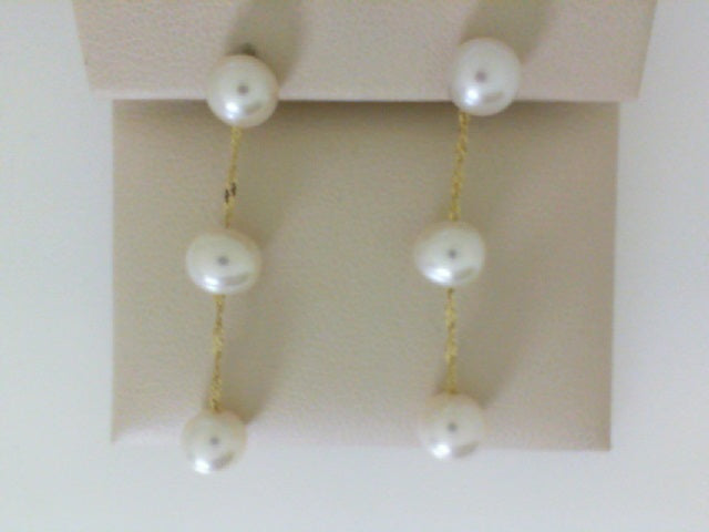 Pearl Earring