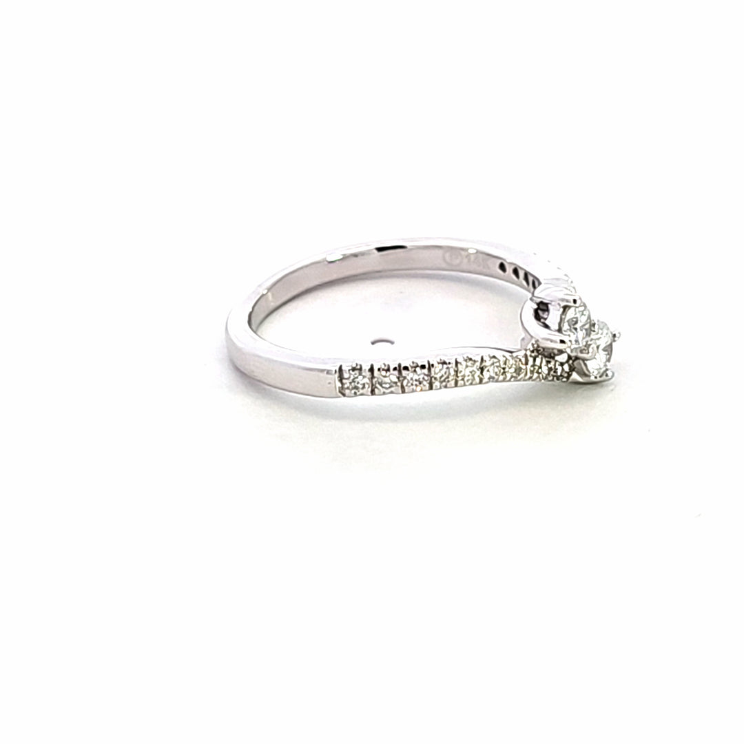 14KW Diamond Estate Bypass Ring