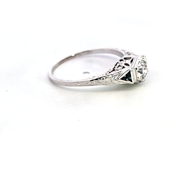 18KW Diamond and Sapphire Estate Ring
