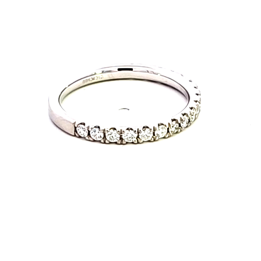 18KW Hearts on Fire "Acclaim" Diamond Band