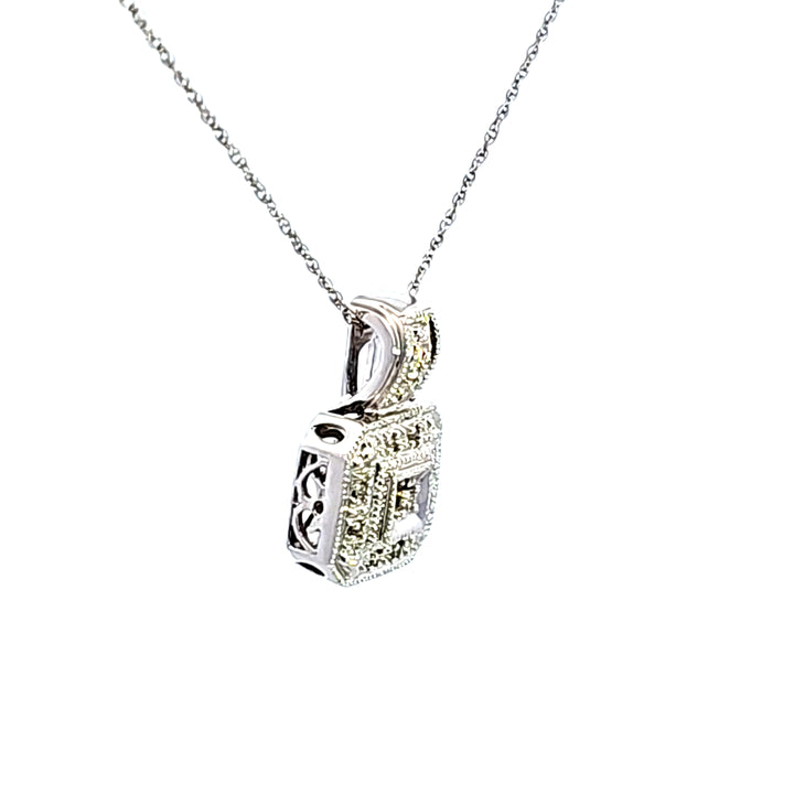 10KW Diamond Fashion Pendant