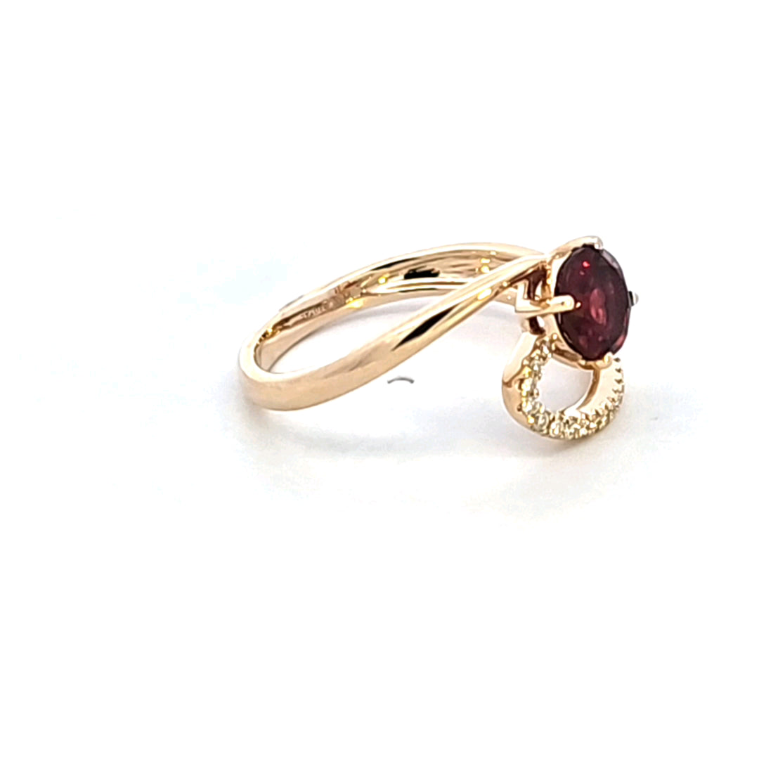 14KY Garnet and Diamond Ring