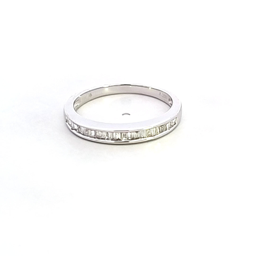 14KW Diamond Wedding Band