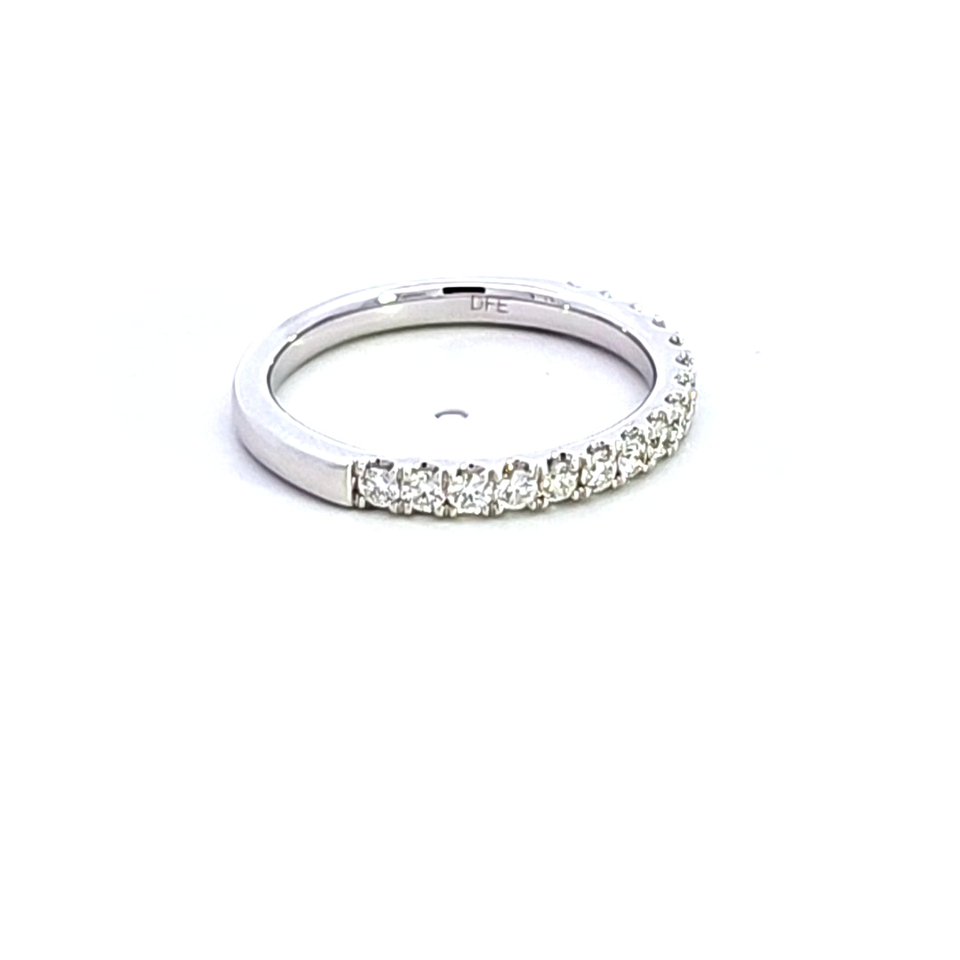 14KW Diamond Wedding Band