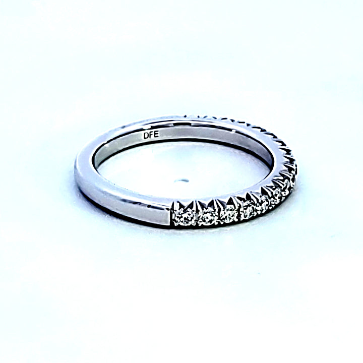14KW Diamond Wedding Band