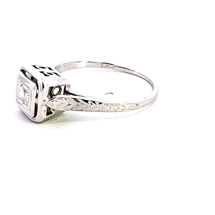 18KW Diamond Estate Ring