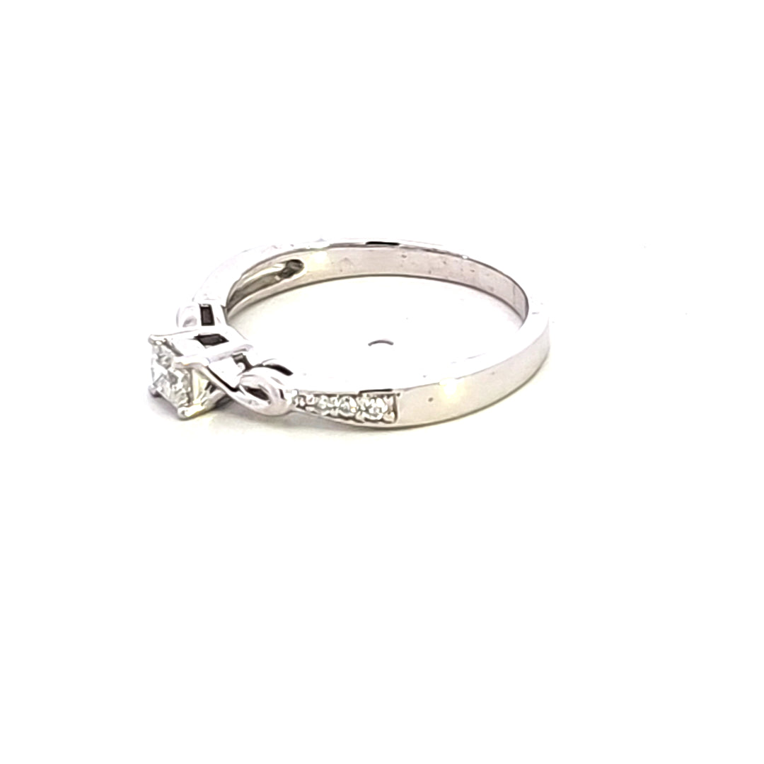 10KW Diamond Estate Ring