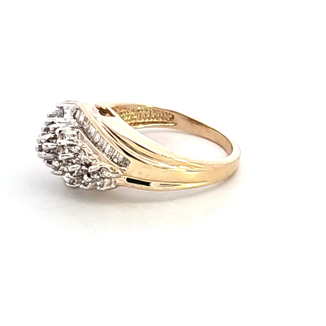 10KY Diamond Estate Ring