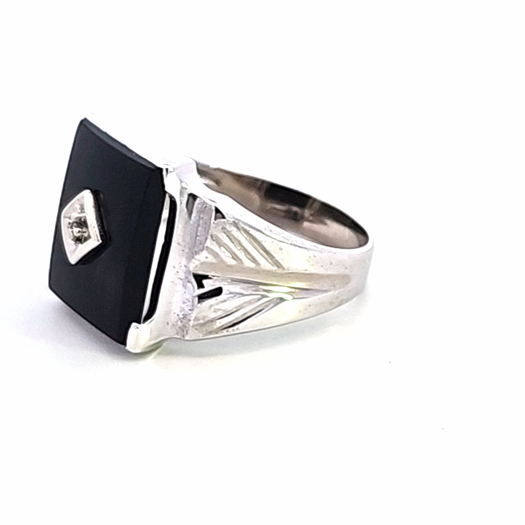 Estate or consignment Jewelry