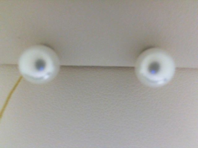 Pearl Earring