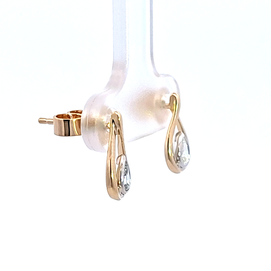 14KY Diamond Teardrop Earrings