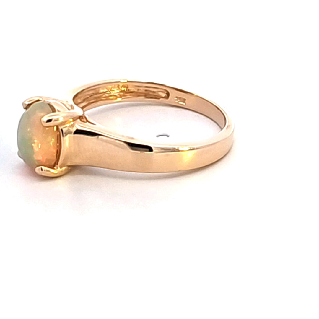 14KY Oval Opal Ring