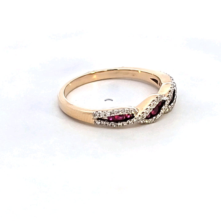 14KY Ruby and Diamond Ring