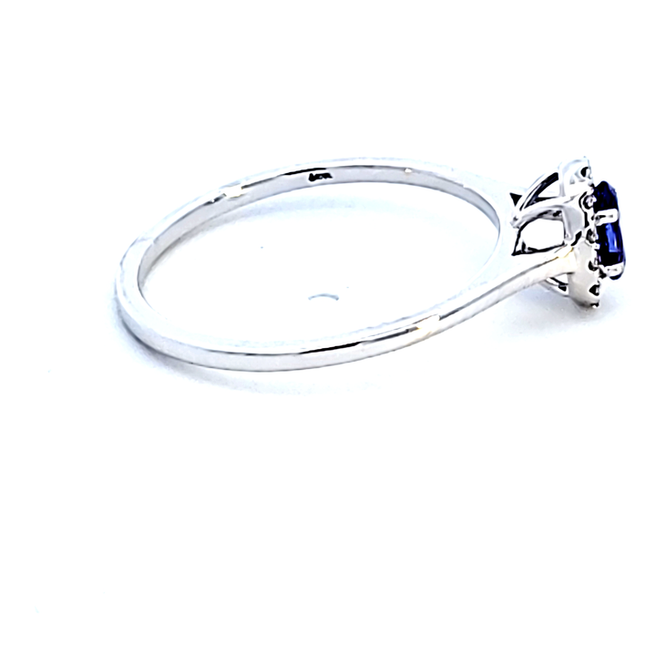 14KW Oval Tanzanite Fashion Ring