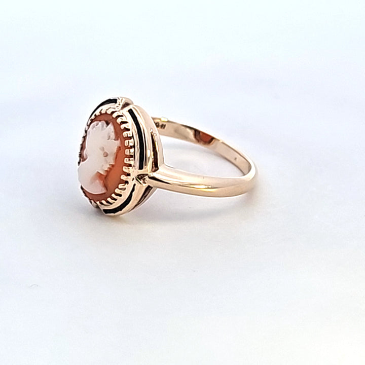 10KY Cameo Estate Ring