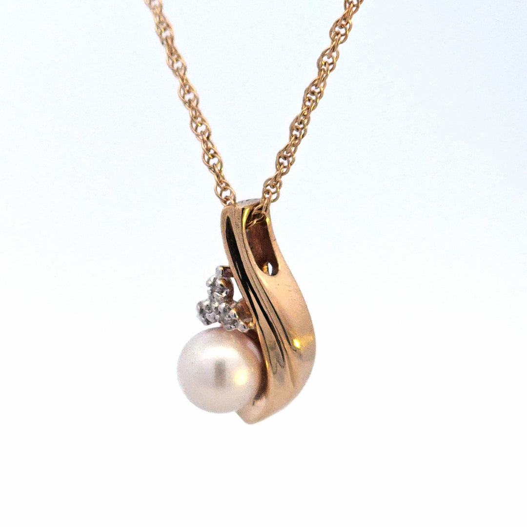 Pearl Pendant