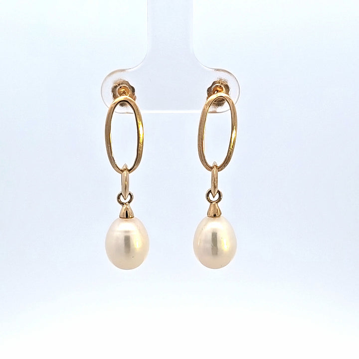 Pearl Earring