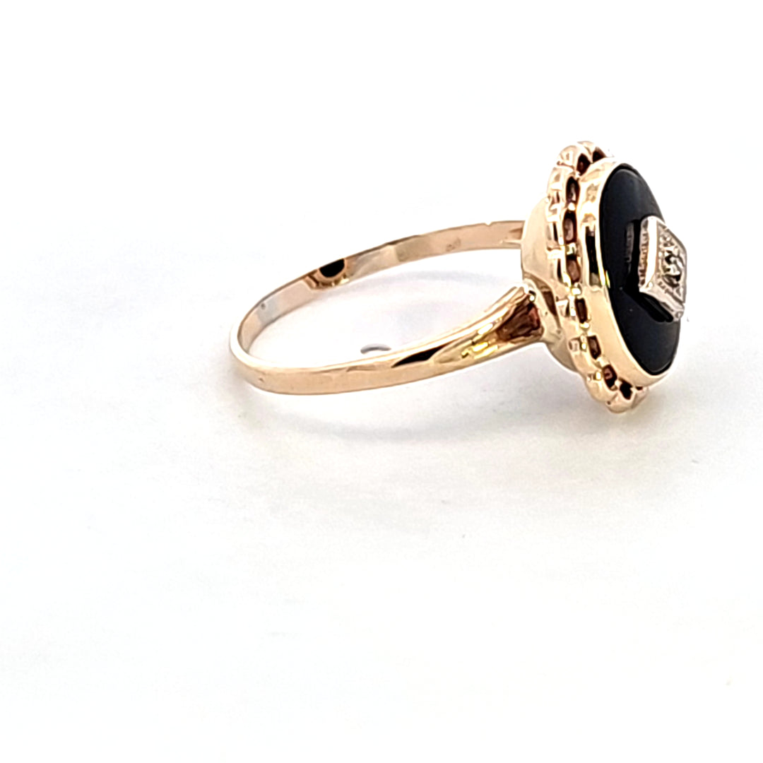 10KY Onyx and Diamond Estate Ring
