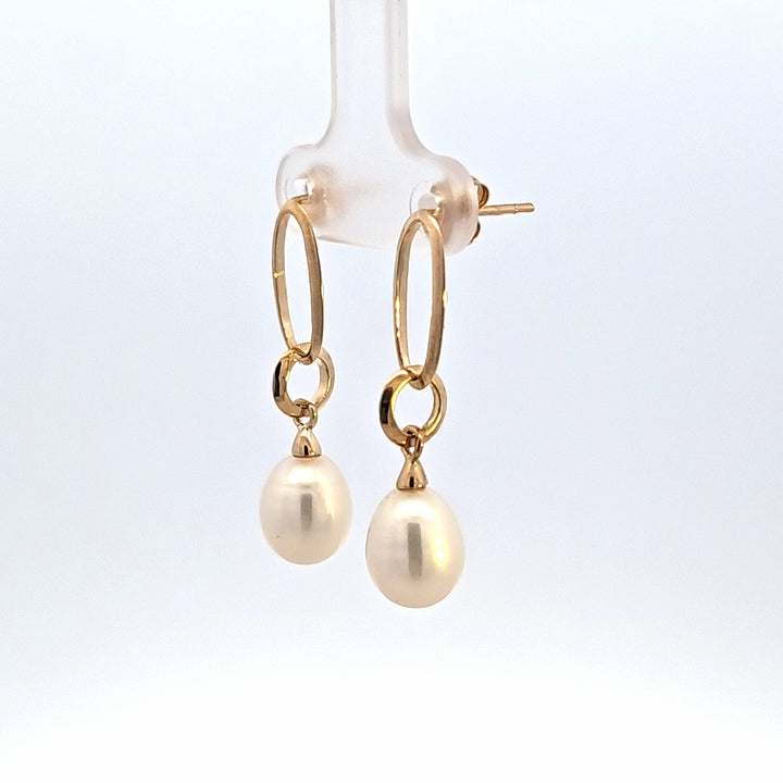 Pearl Earring